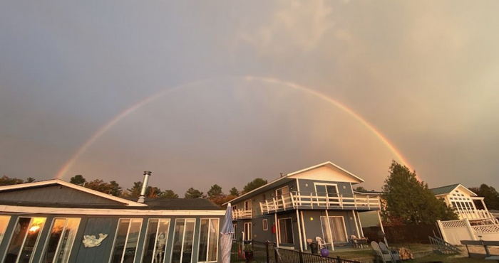 Oscoda Resort and Motel - Web Listing (newer photo)